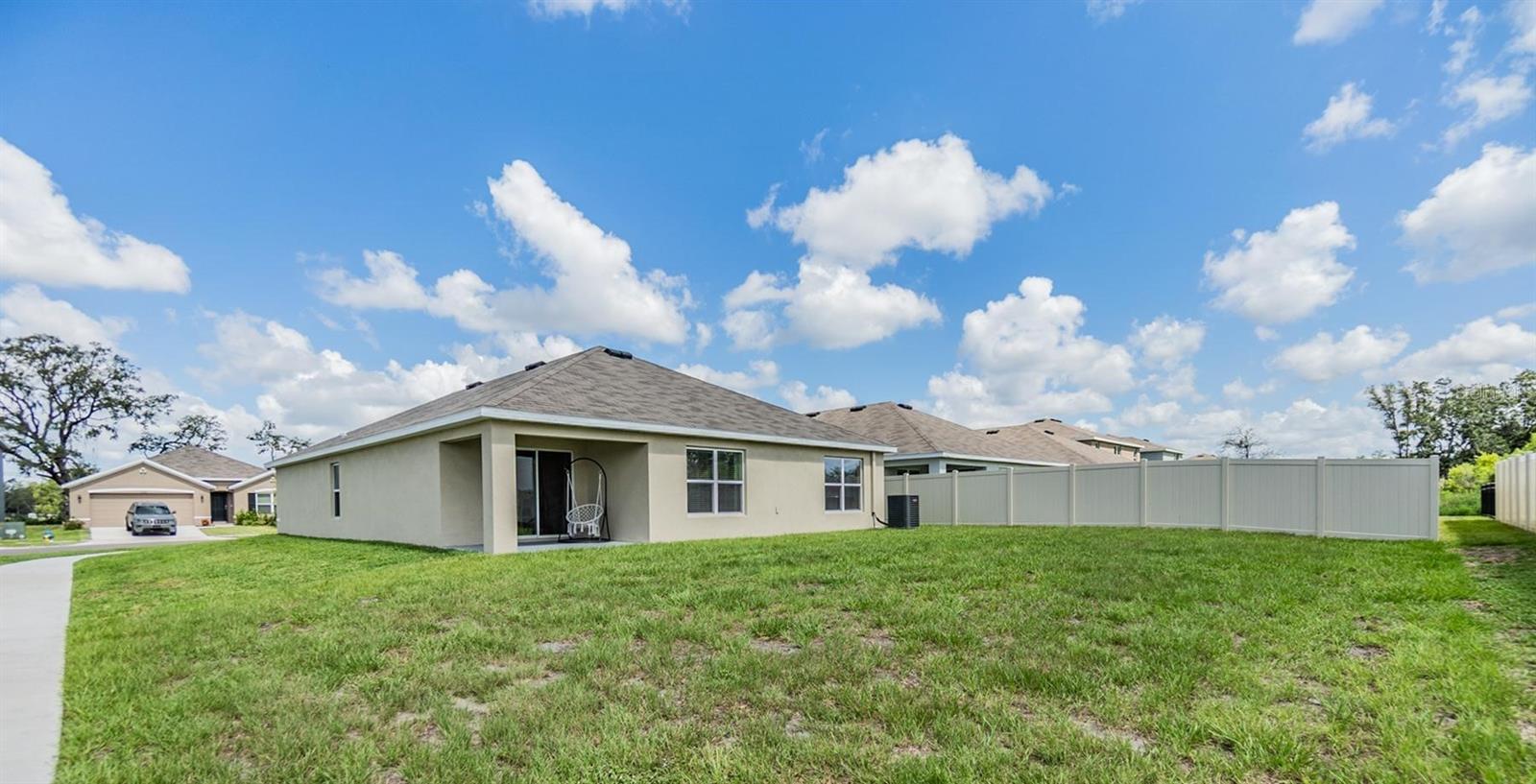 Image 36 of 45 For 13304 Mylion Way