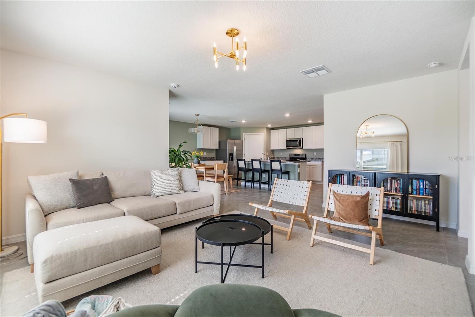 Image 8 of 45 For 13304 Mylion Way