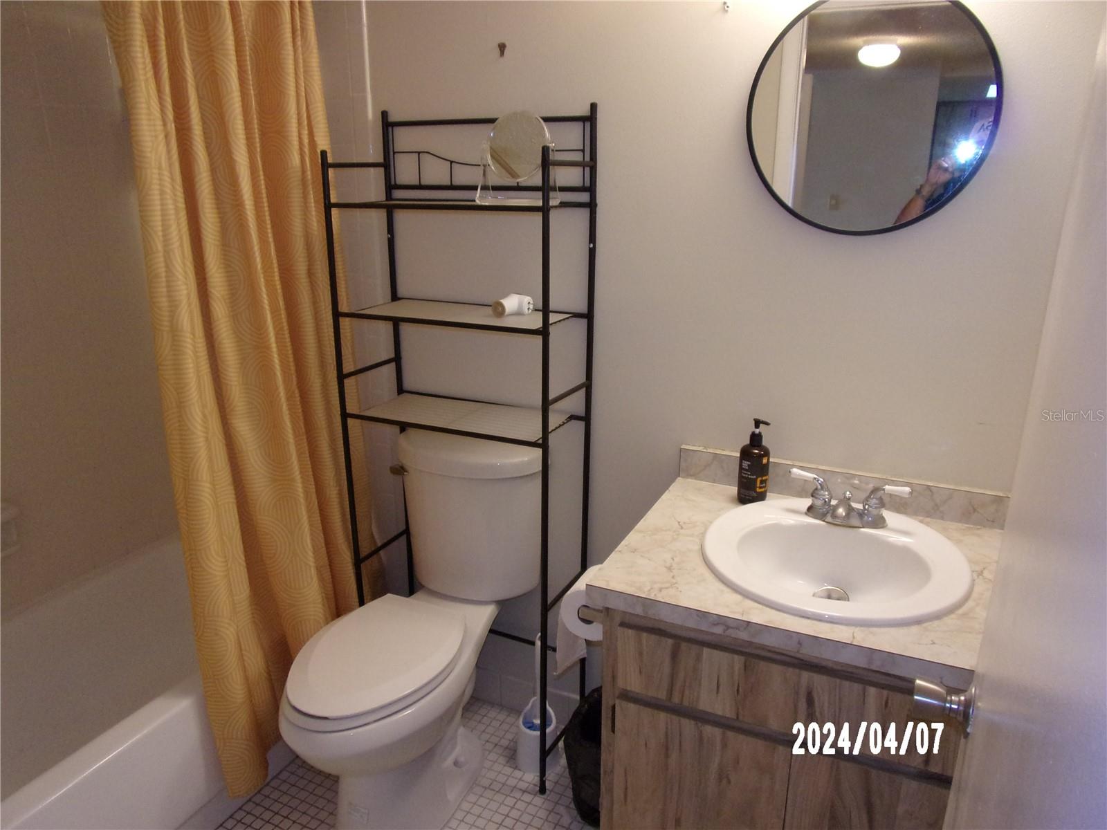 Image 10 of 25 For 18325 Gulf Boulevard 304