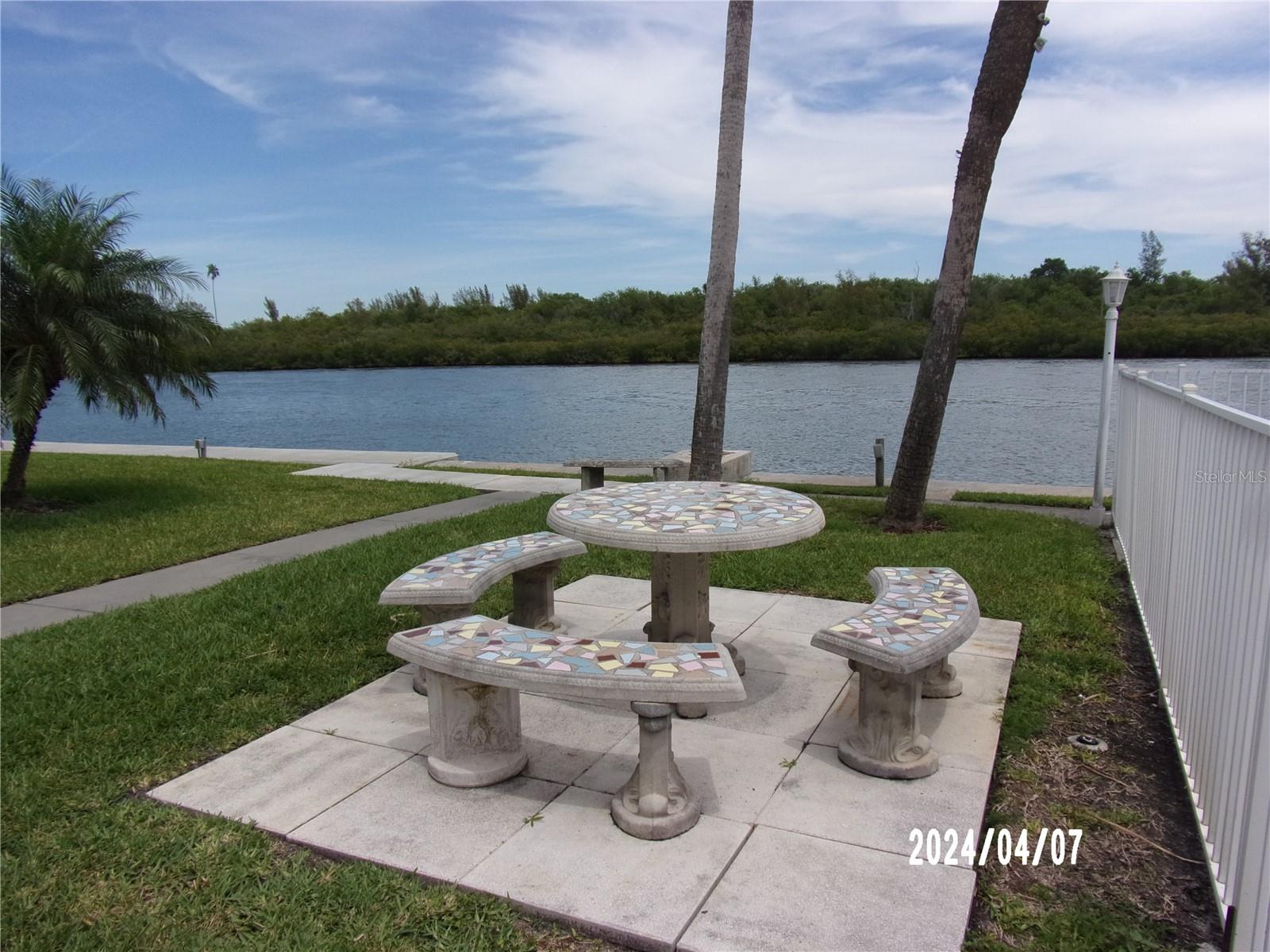 Image 19 of 25 For 18325 Gulf Boulevard 304