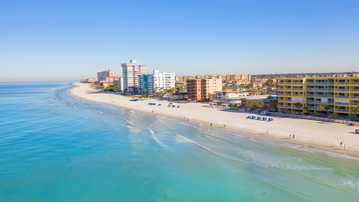 Image 2 of 25 For 18325 Gulf Boulevard 304