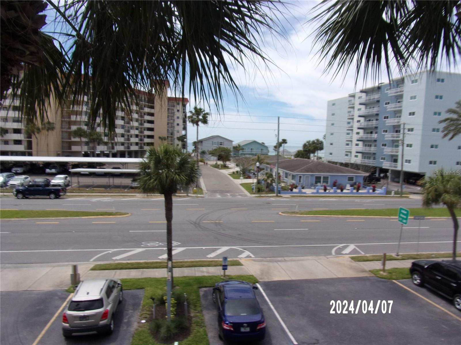 Image 24 of 25 For 18325 Gulf Boulevard 304