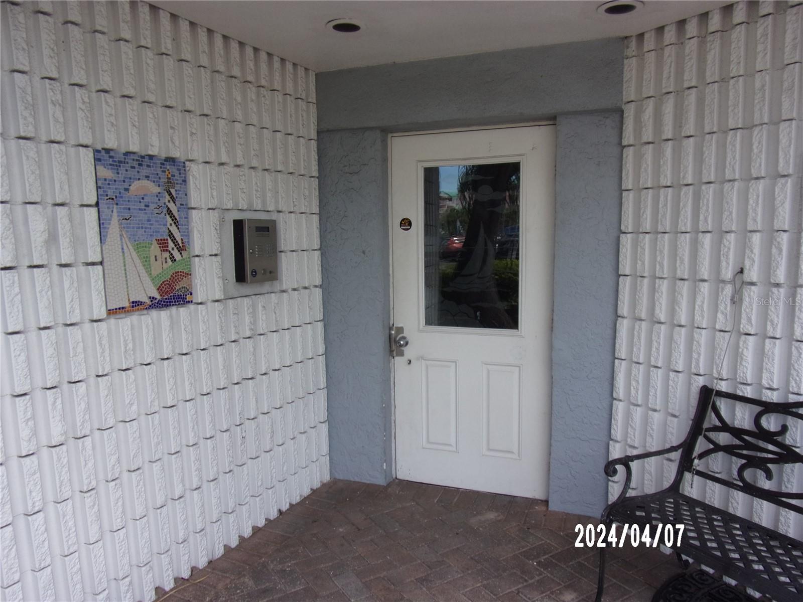 Image 3 of 25 For 18325 Gulf Boulevard 304