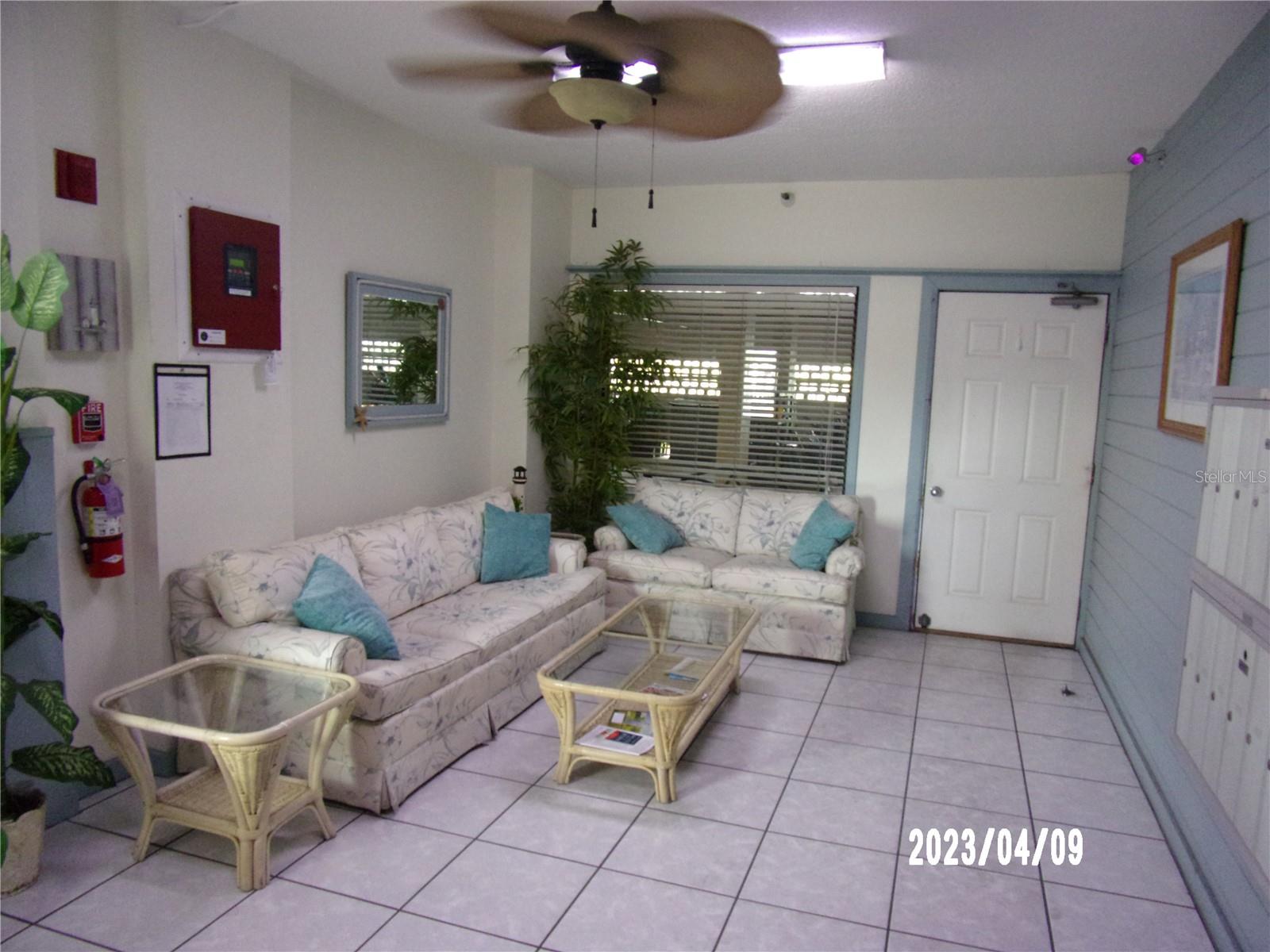 Image 4 of 25 For 18325 Gulf Boulevard 304