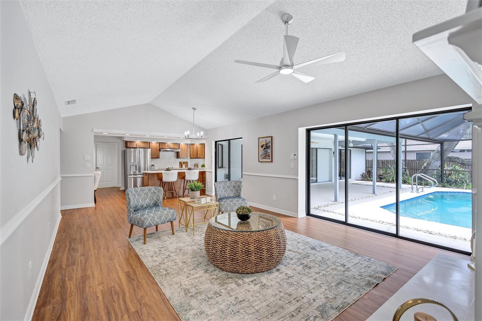 Image 15 of 47 For 134 Barrington Drive