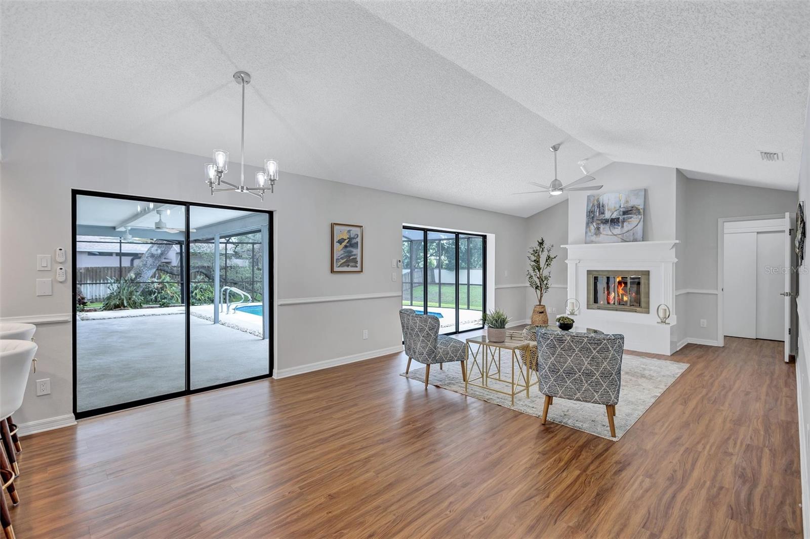 Image 18 of 47 For 134 Barrington Drive