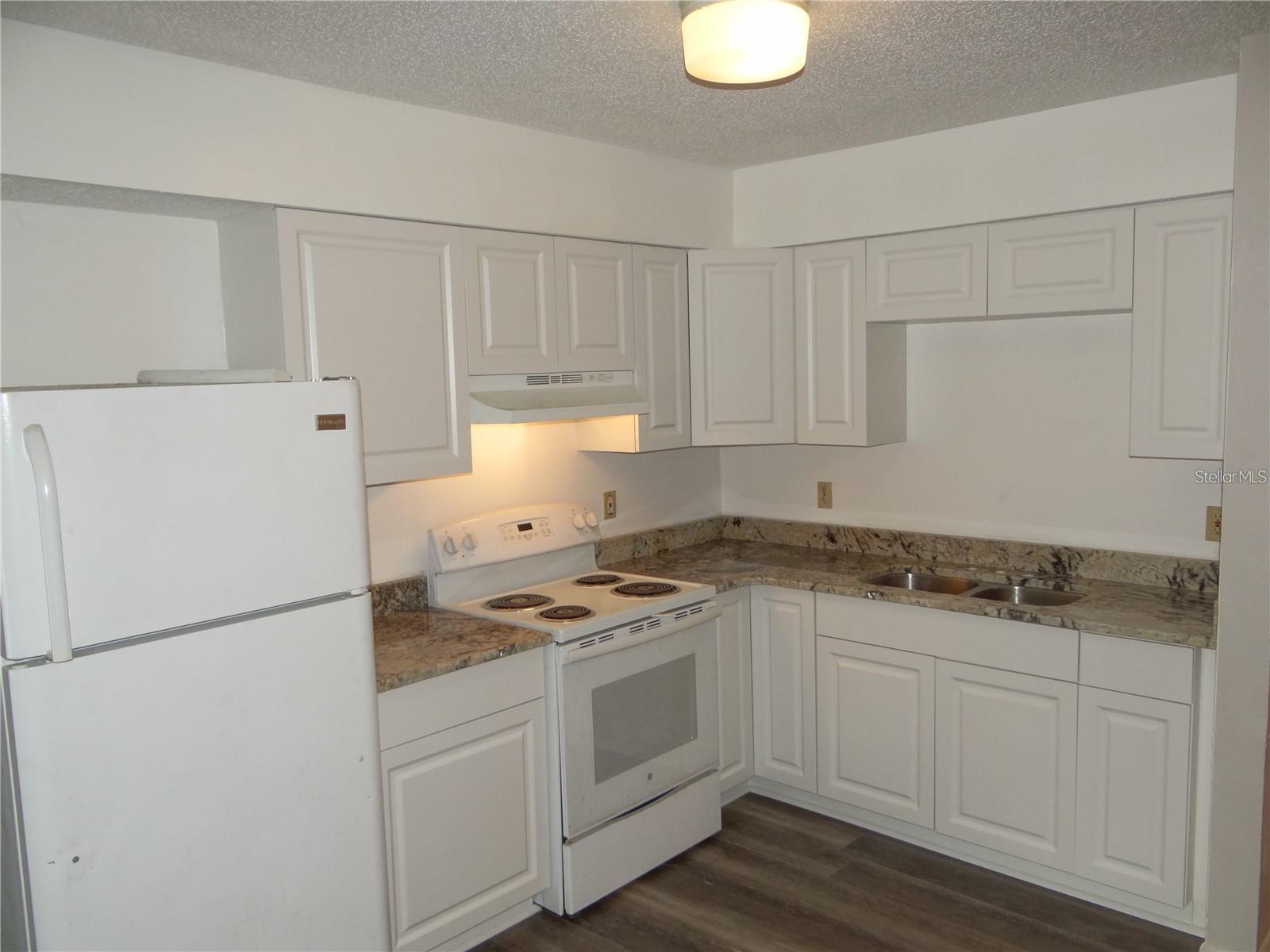 Image 4 of 7 For 9816 12th Street