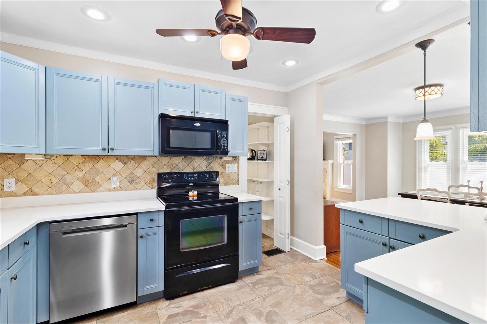 Image 12 of 31 For 304 21st Avenue N