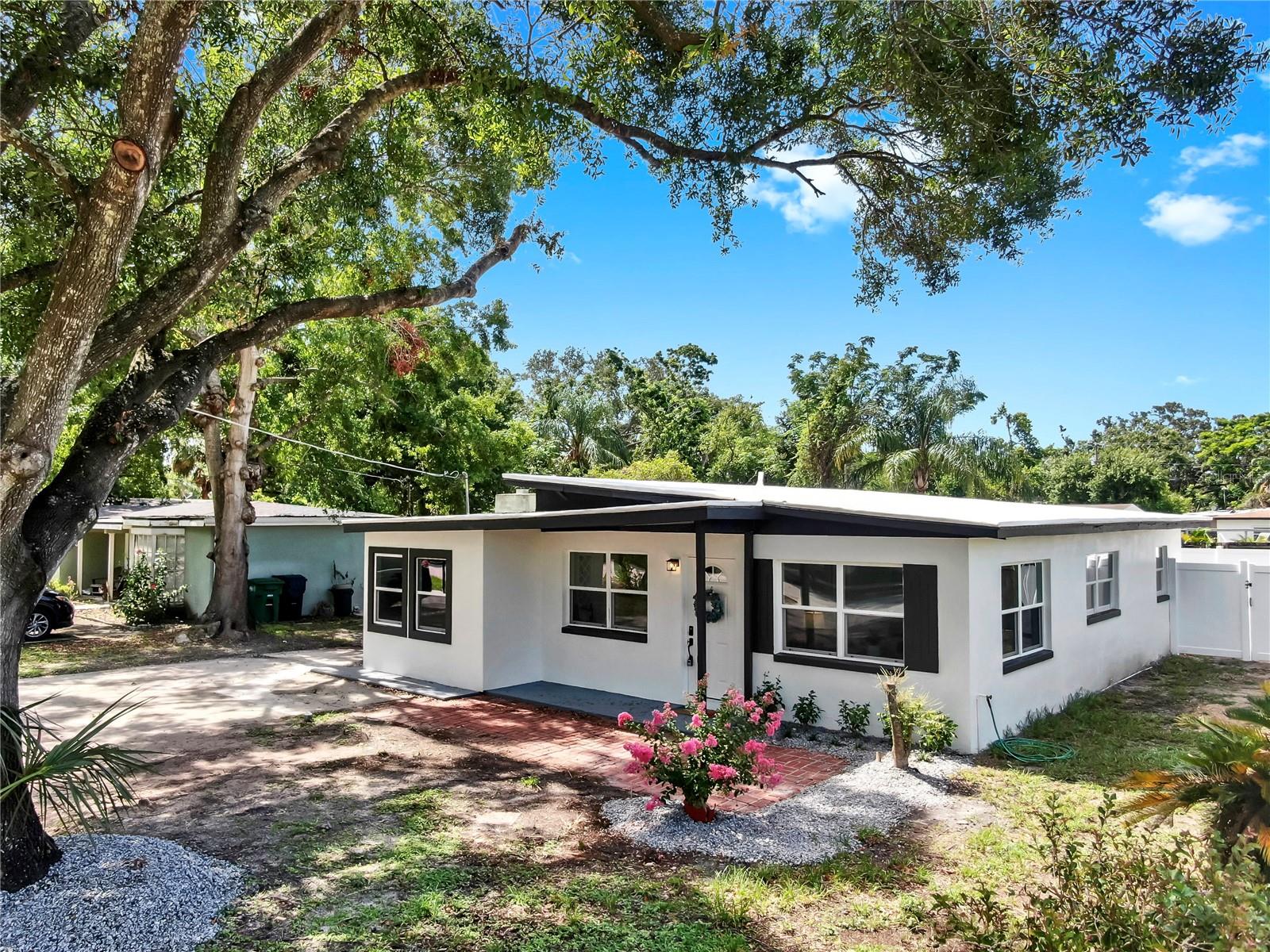 Image 3 of 45 For 4112 Lawn Avenue