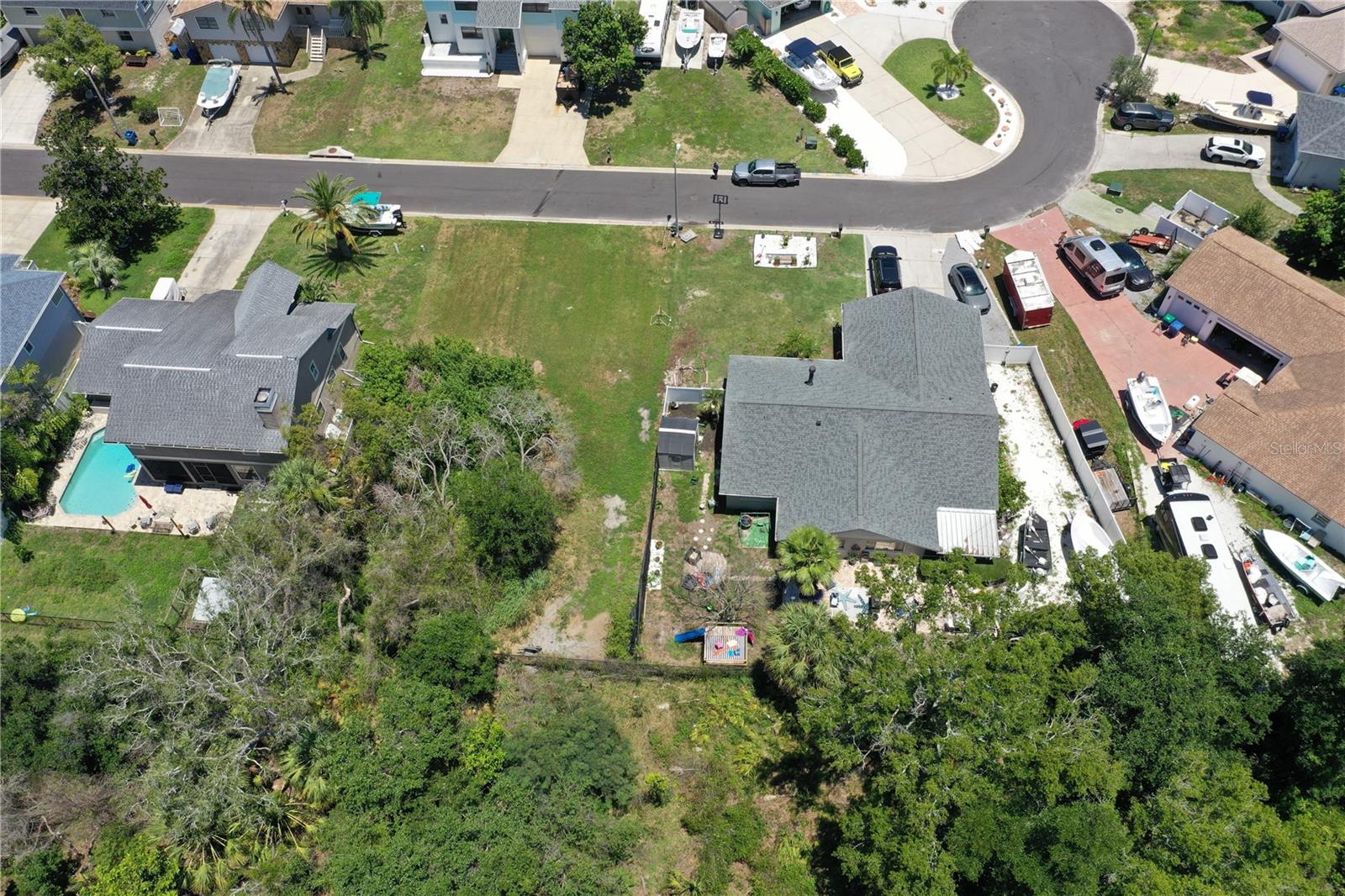 Image 5 of 30 For Gulfwinds Drive