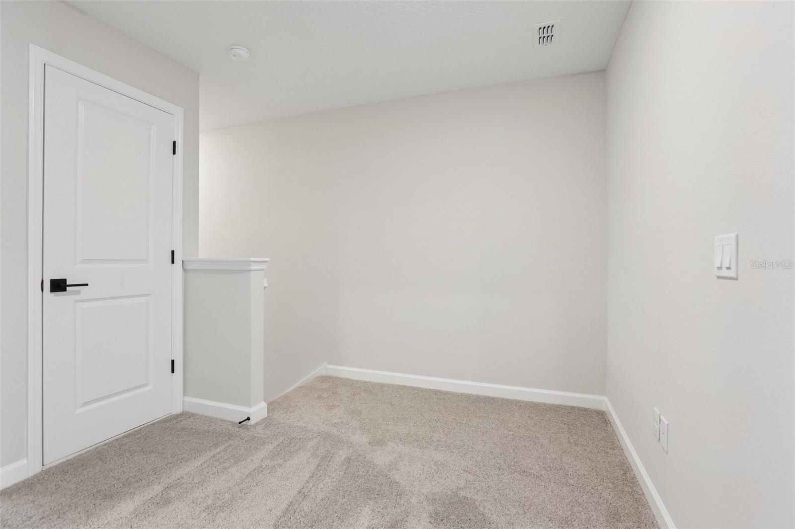 Image 19 of 36 For 7683 Deer Valley Circle