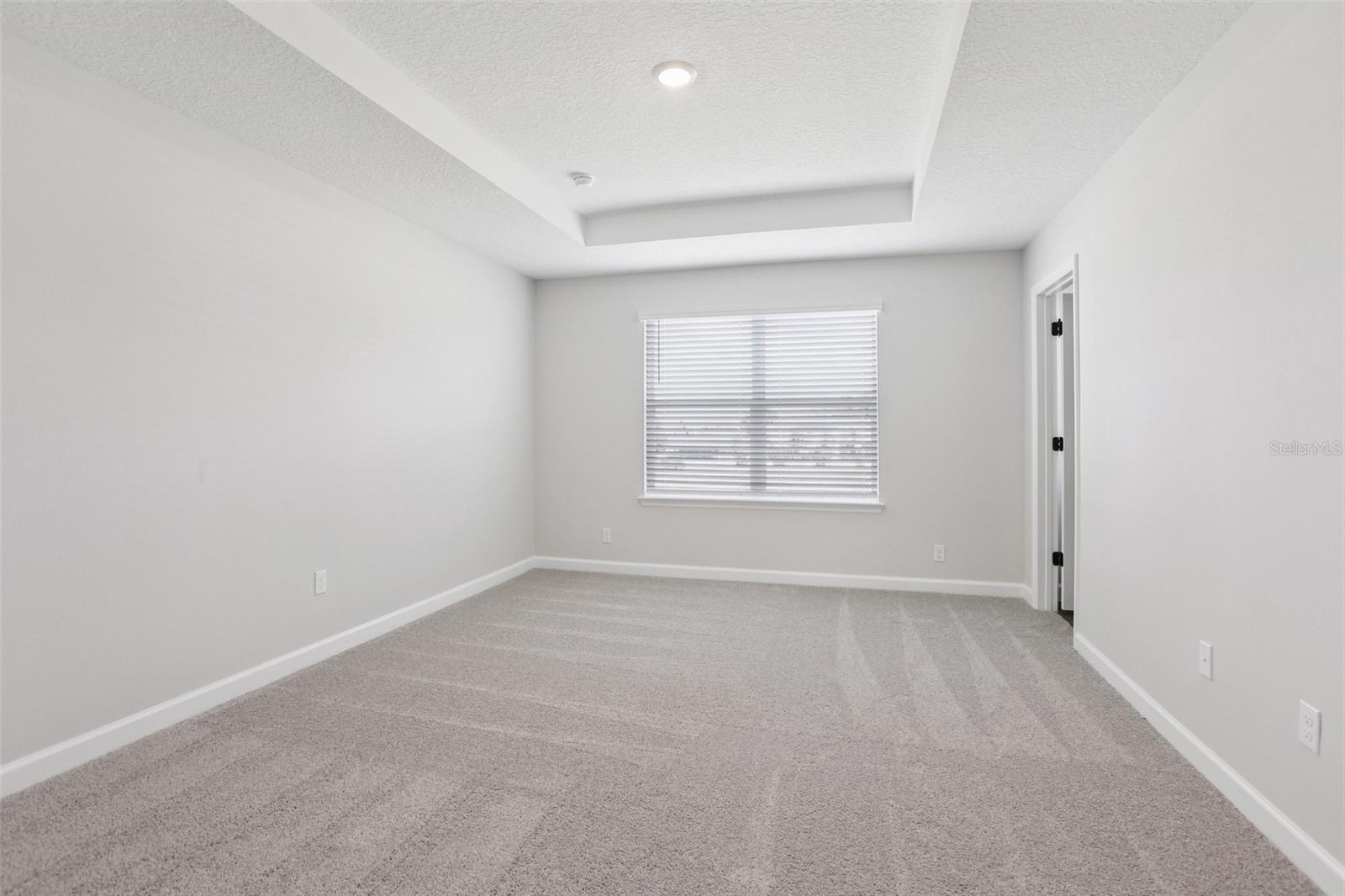 Image 21 of 36 For 7683 Deer Valley Circle