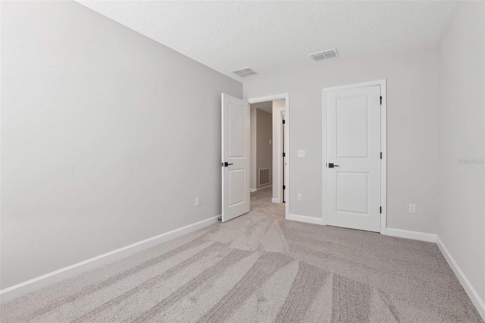 Image 27 of 36 For 7683 Deer Valley Circle