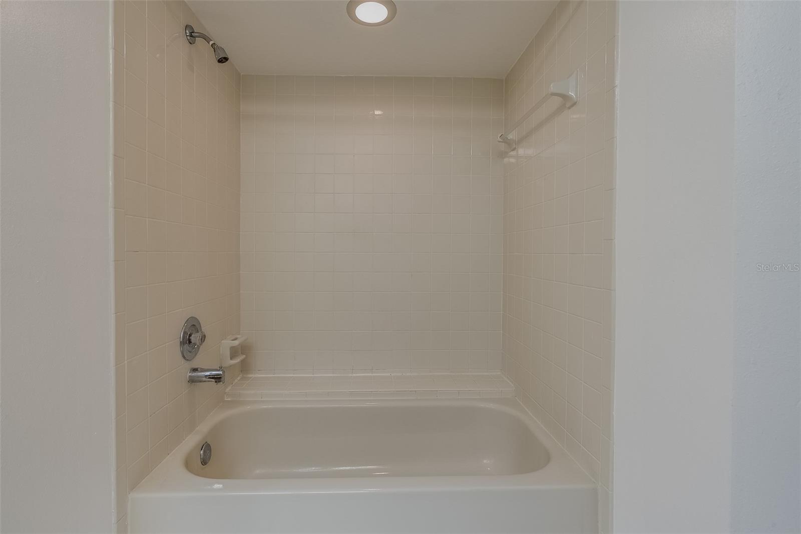 Image 17 of 58 For 2567 Bentley Drive