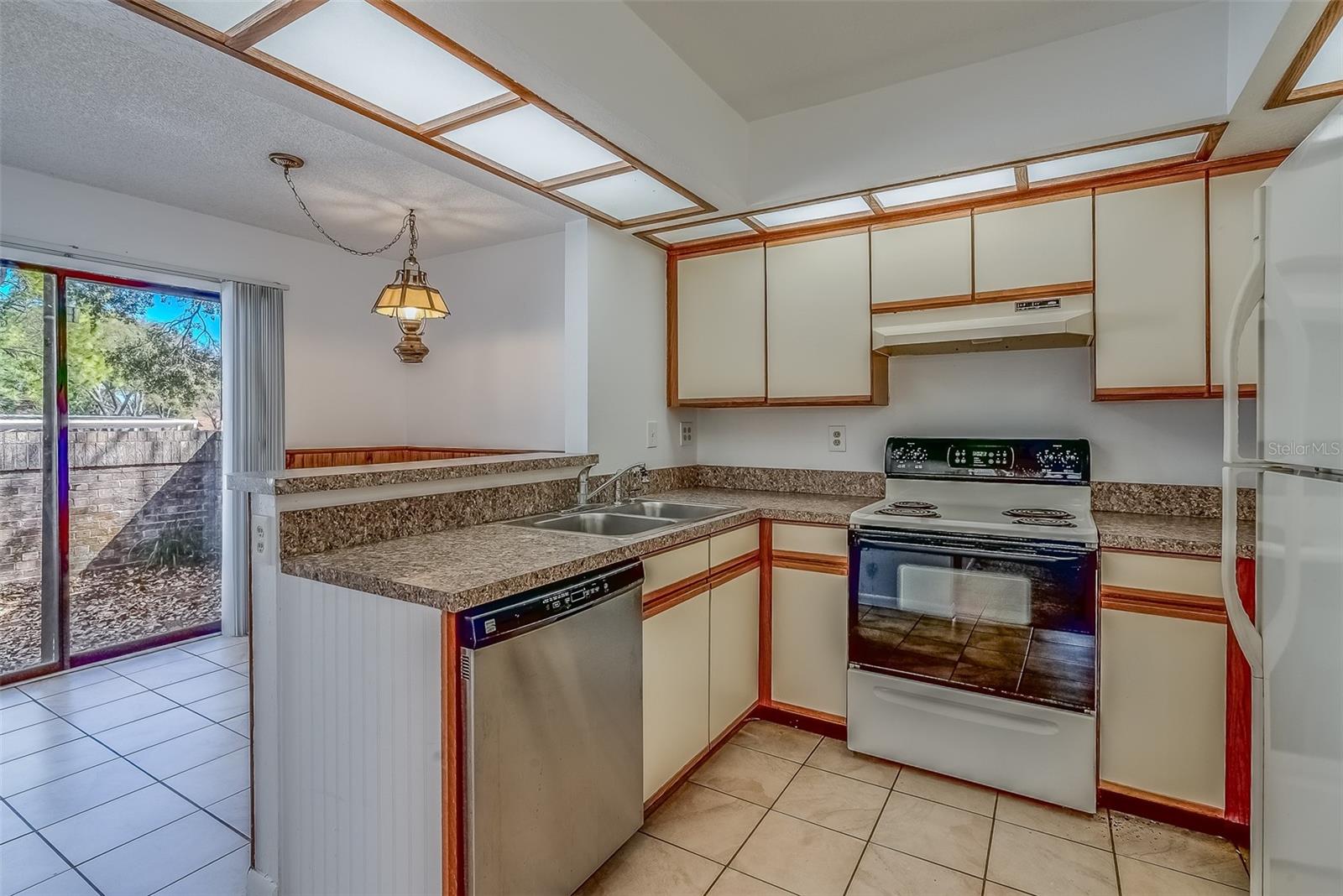 Image 21 of 58 For 2567 Bentley Drive