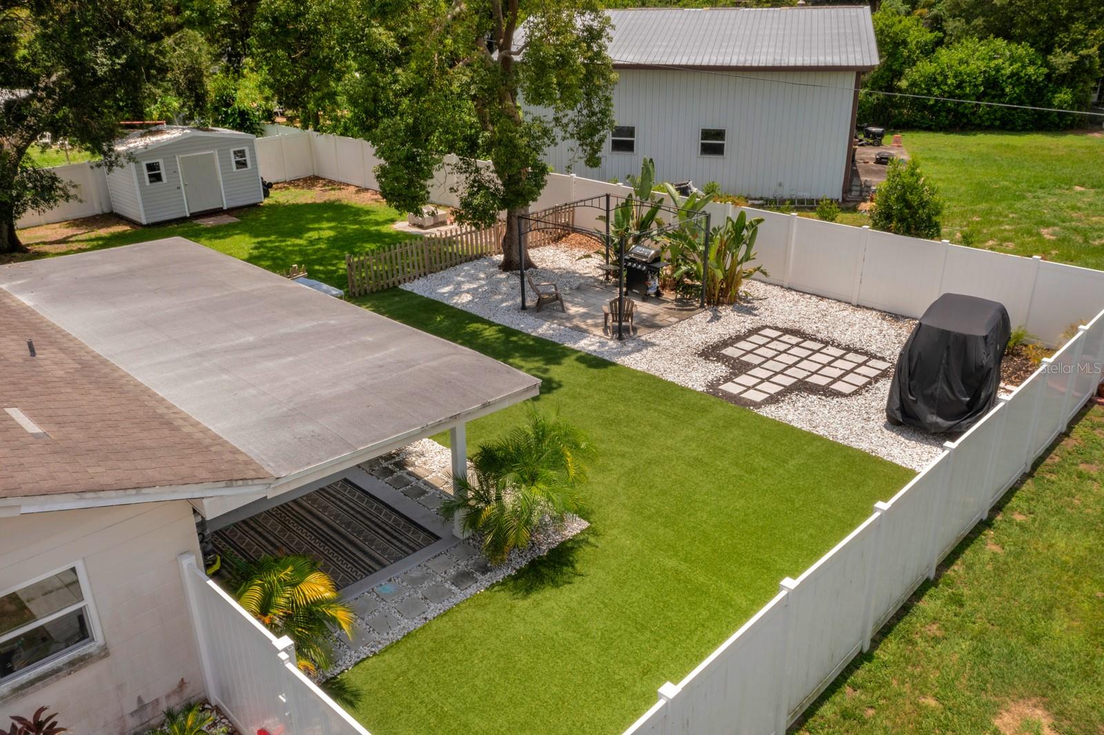 Image 2 of 29 For 2307 Kingsway Road