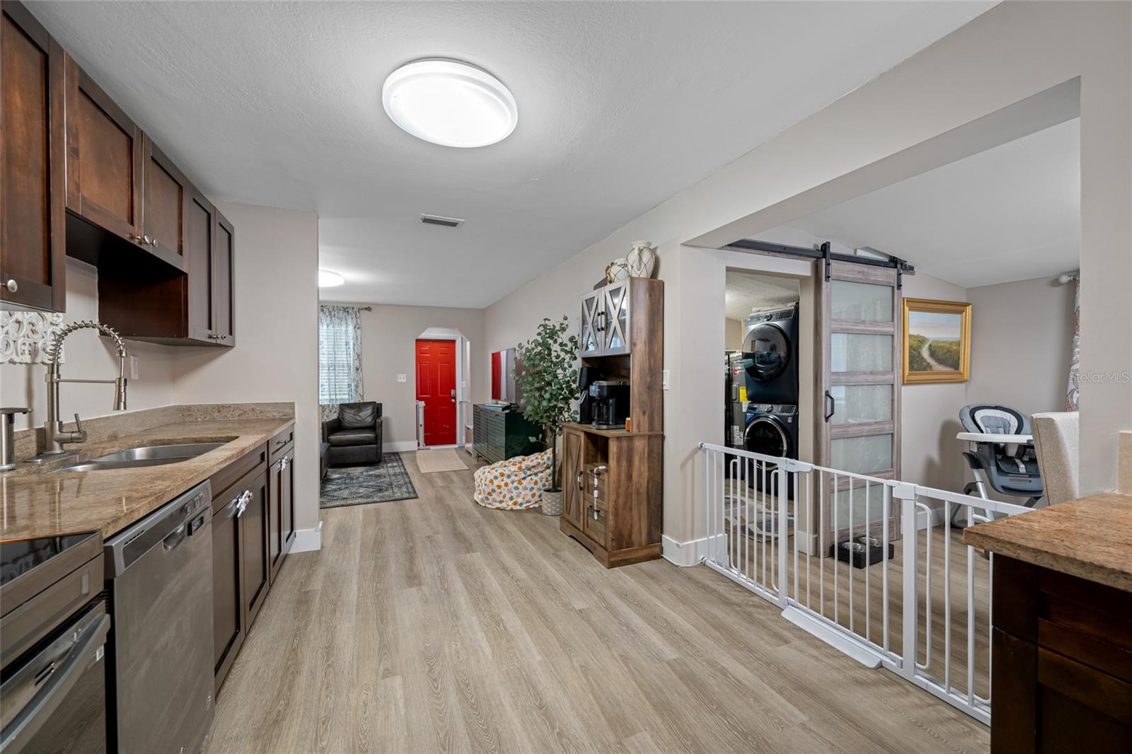 Image 11 of 34 For 6563 65th Avenue N