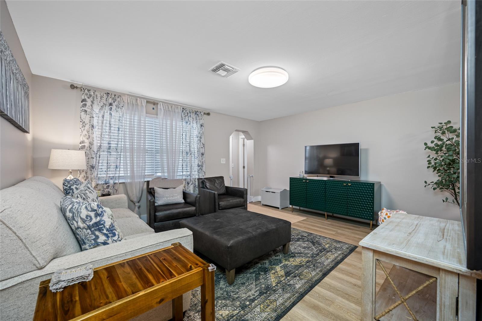 Image 6 of 34 For 6563 65th Avenue N
