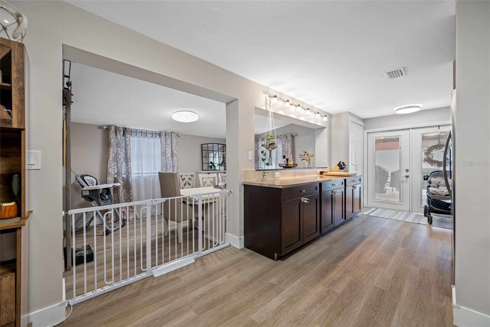 Image 9 of 34 For 6563 65th Avenue N