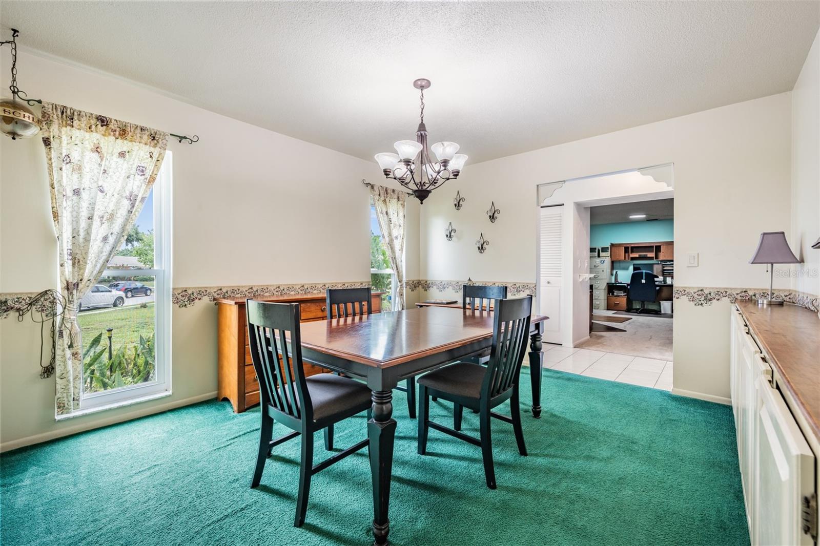 Image 6 of 39 For 1810 Orange Hill Drive