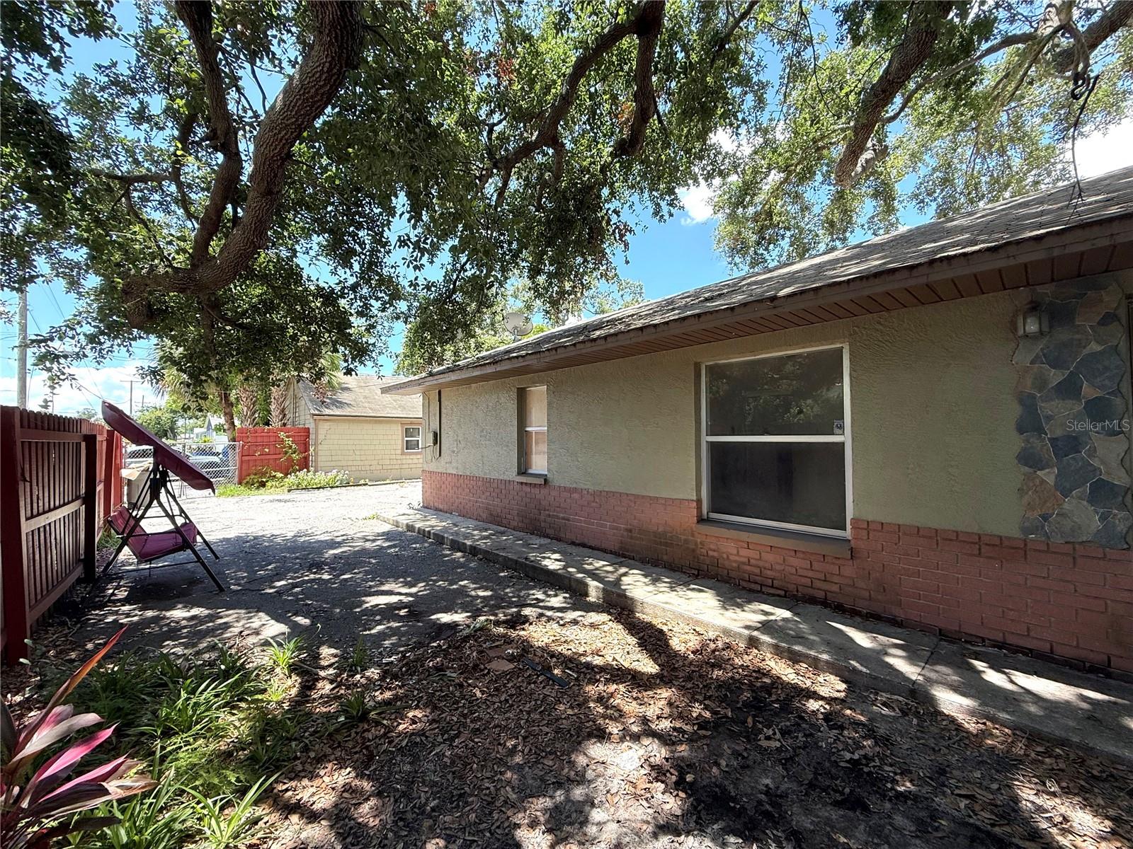 Image 4 of 20 For 2800 13th Avenue N