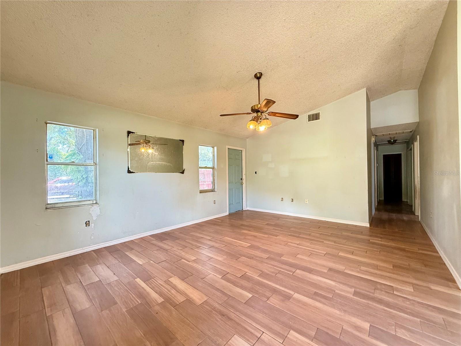 Image 6 of 20 For 2800 13th Avenue N