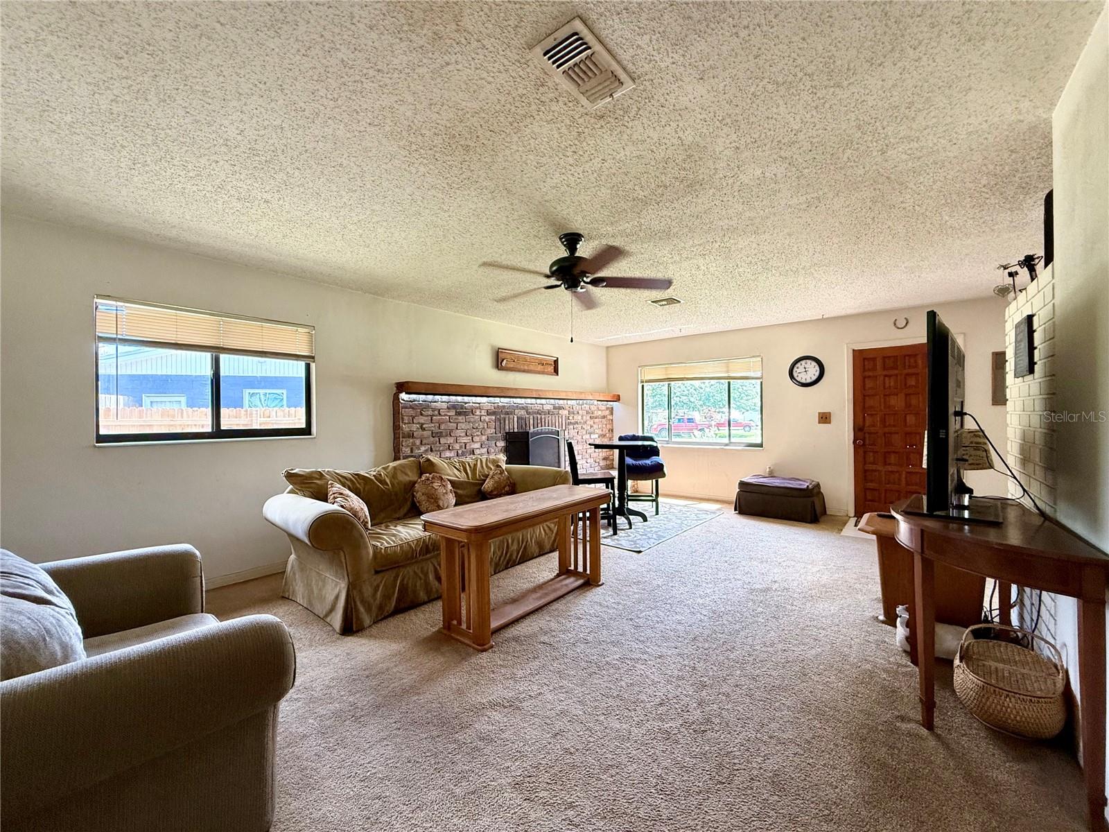 Image 10 of 17 For 6285 52nd Court N
