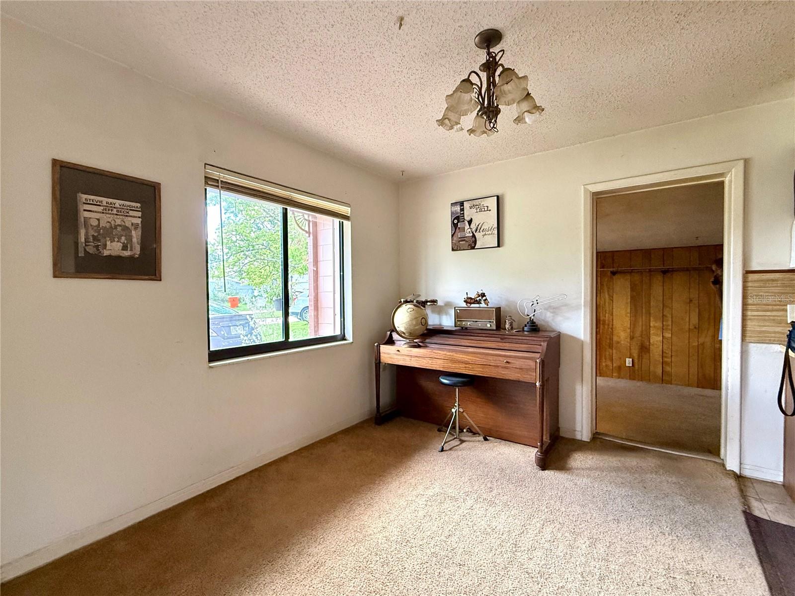 Image 12 of 17 For 6285 52nd Court N