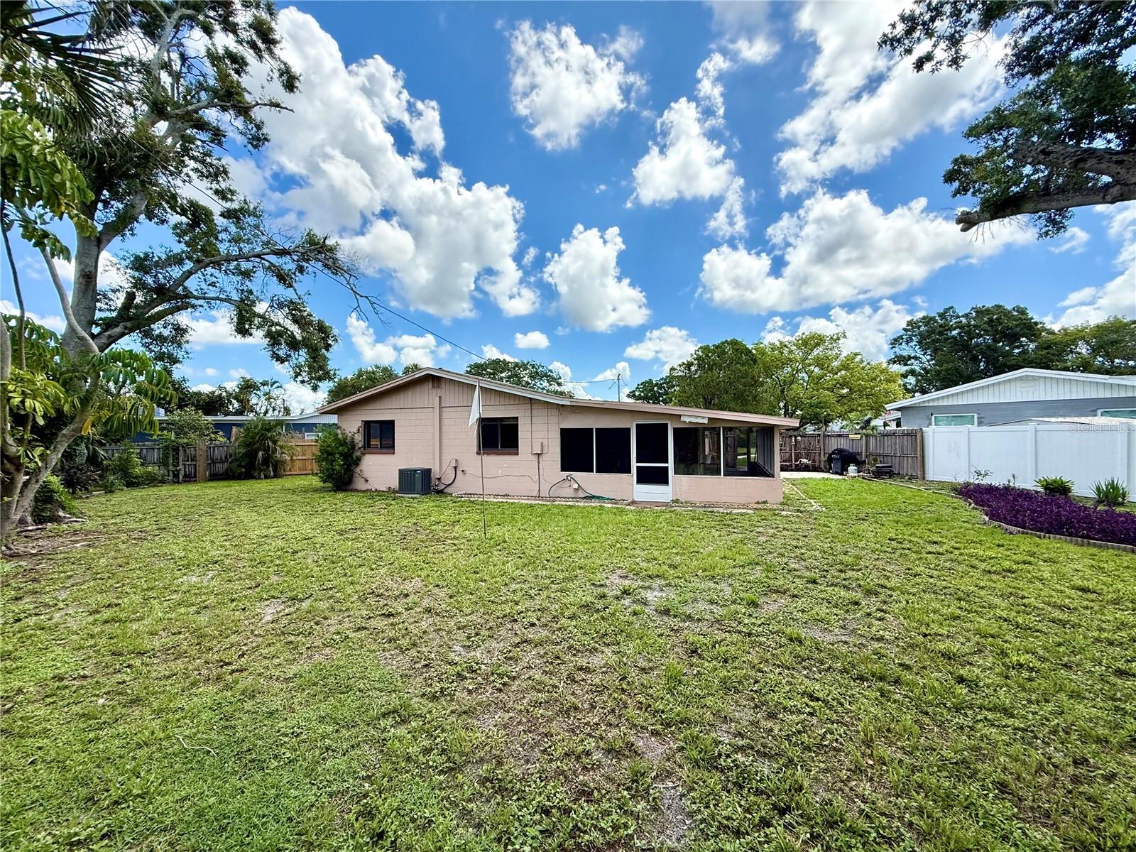 Image 16 of 17 For 6285 52nd Court N