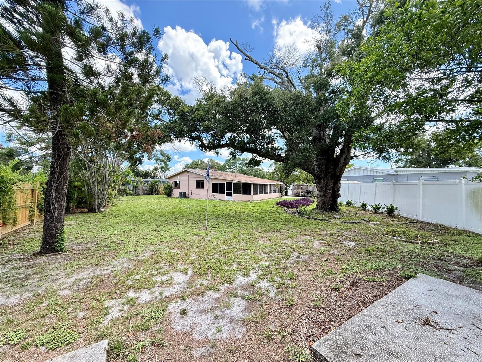 Image 2 of 17 For 6285 52nd Court N