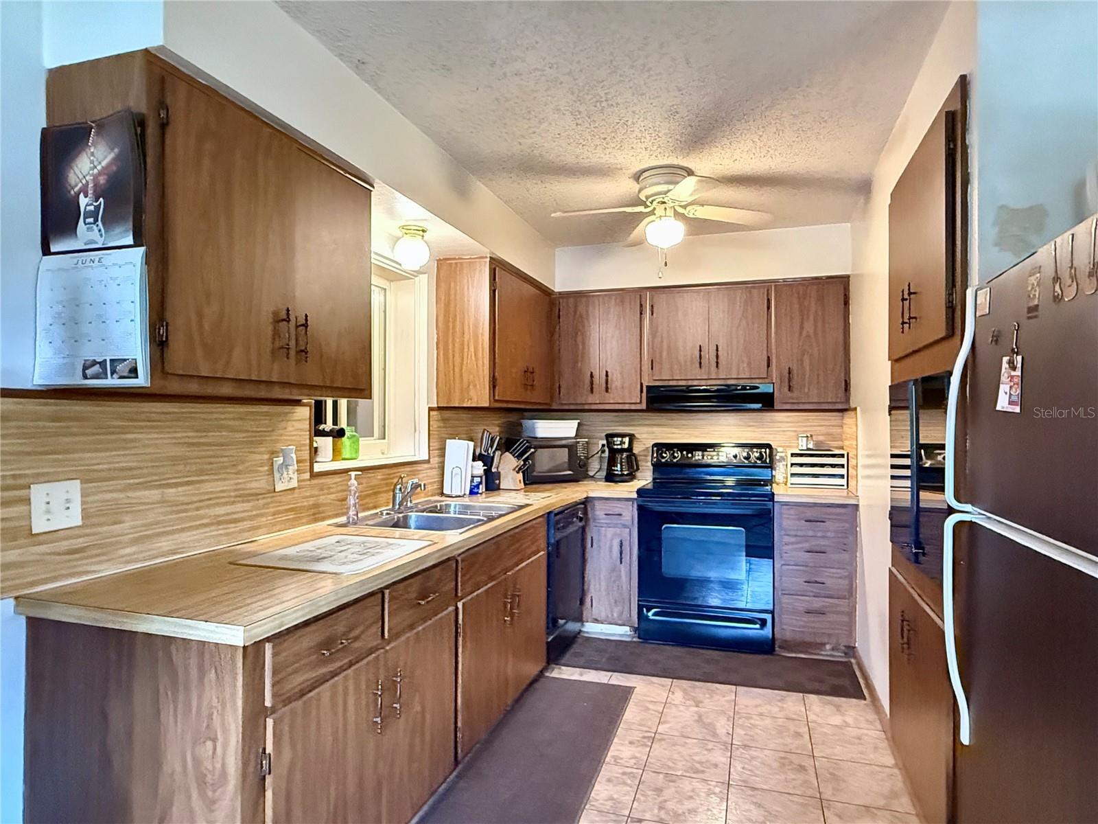 Image 6 of 17 For 6285 52nd Court N
