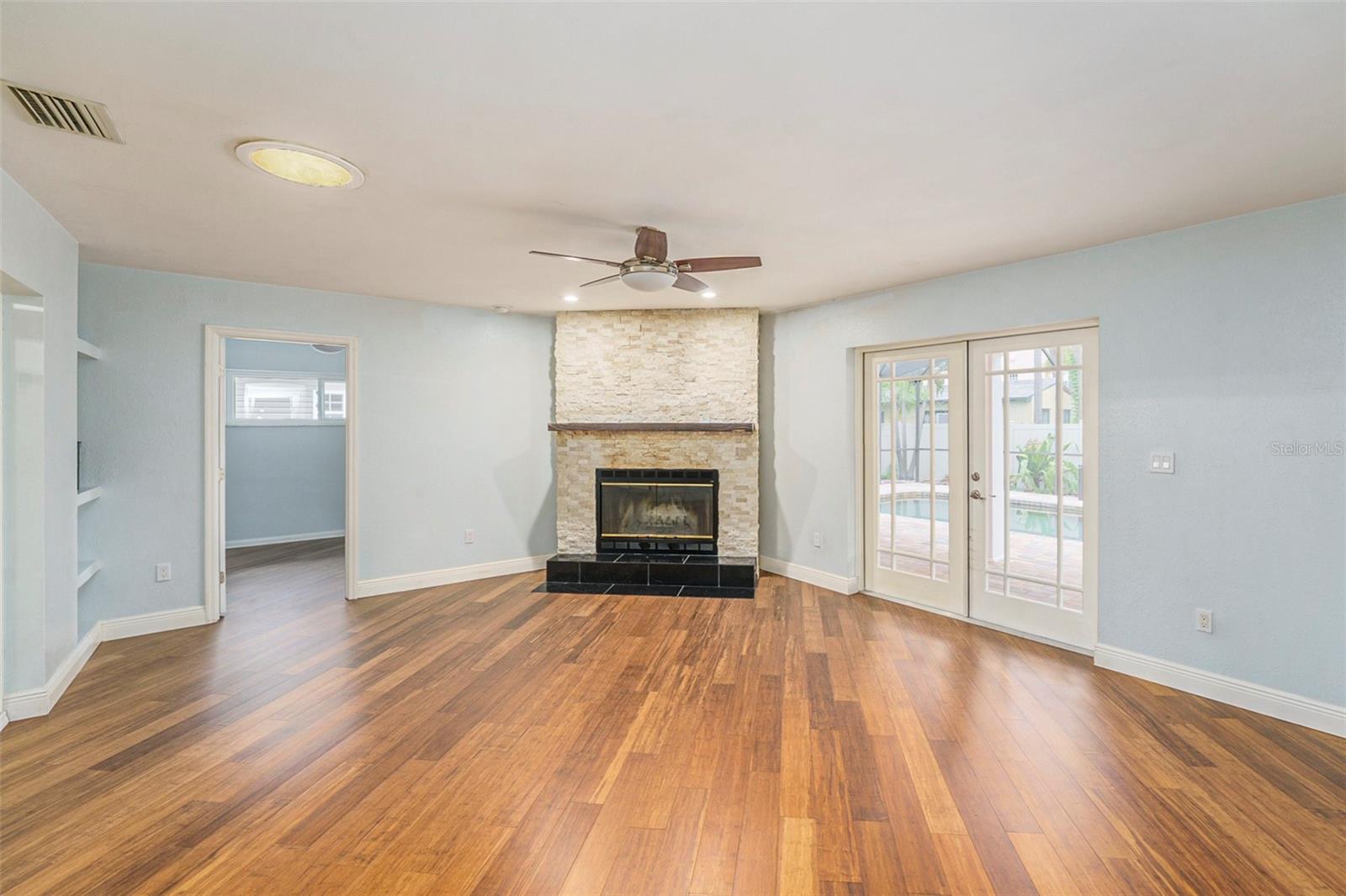 Image 4 of 30 For 1517 60th Street S