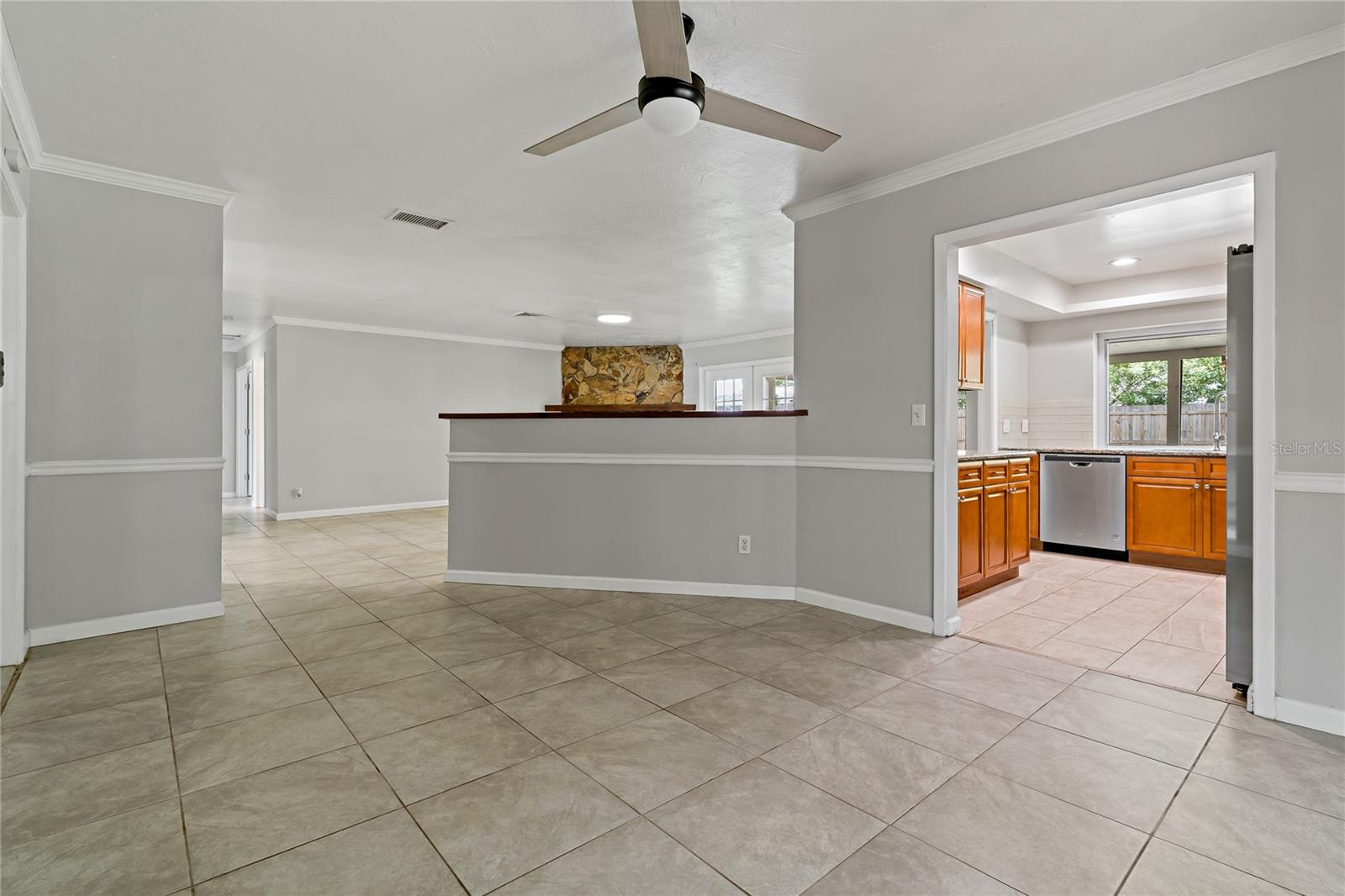 Image 12 of 47 For 2911 Wycombe Way
