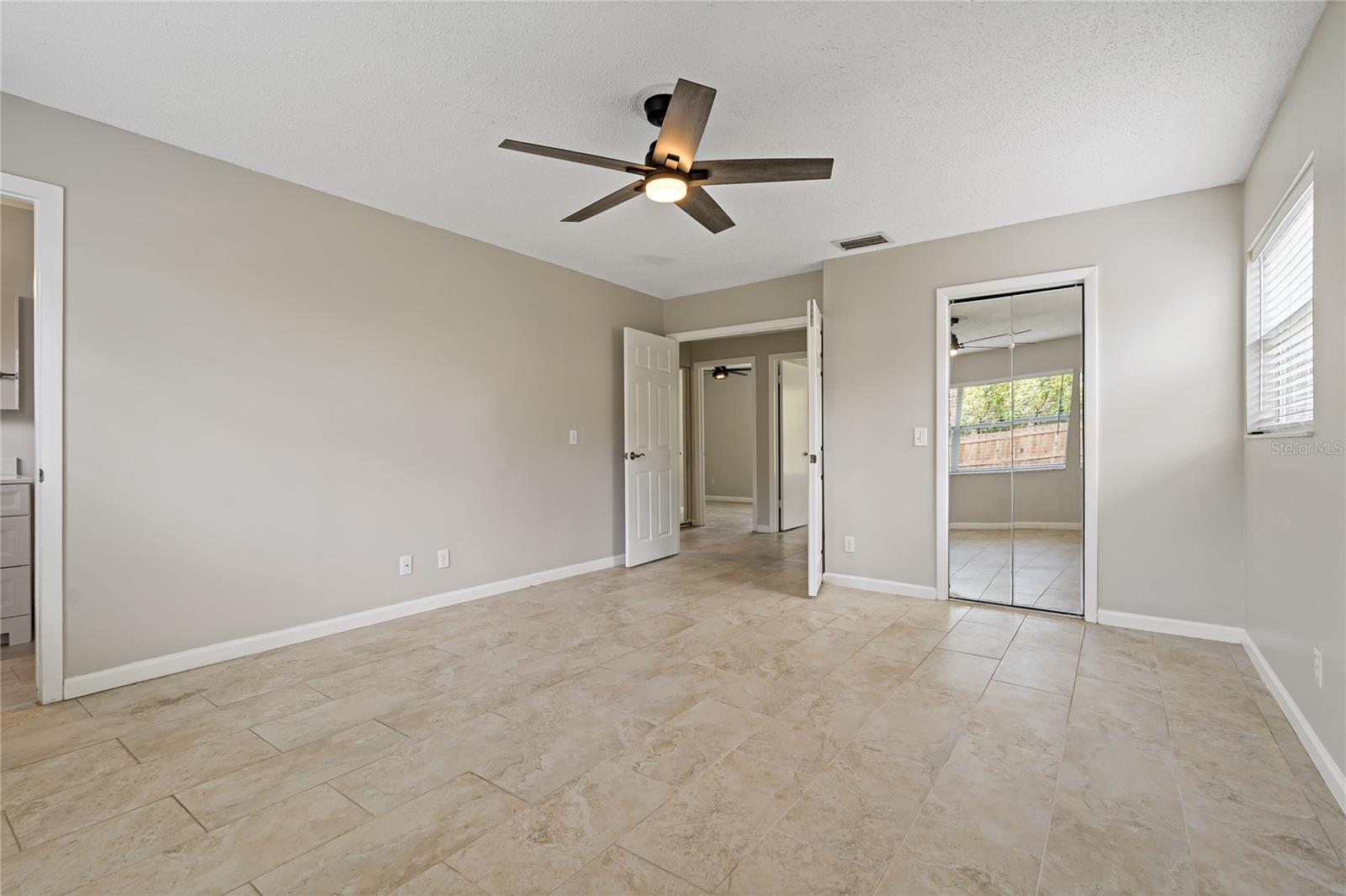Image 20 of 47 For 2911 Wycombe Way