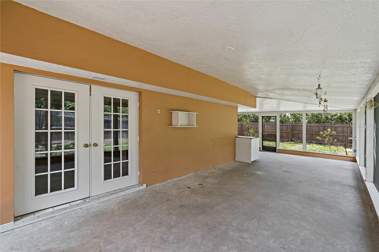 Image 32 of 47 For 2911 Wycombe Way