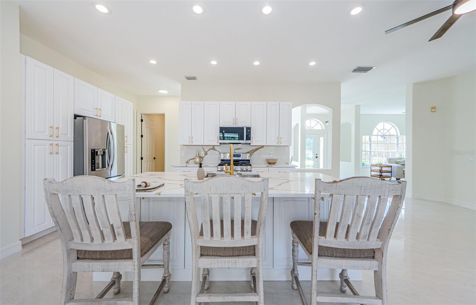 Listing photo id 20 for 8604 Herons Cove Place