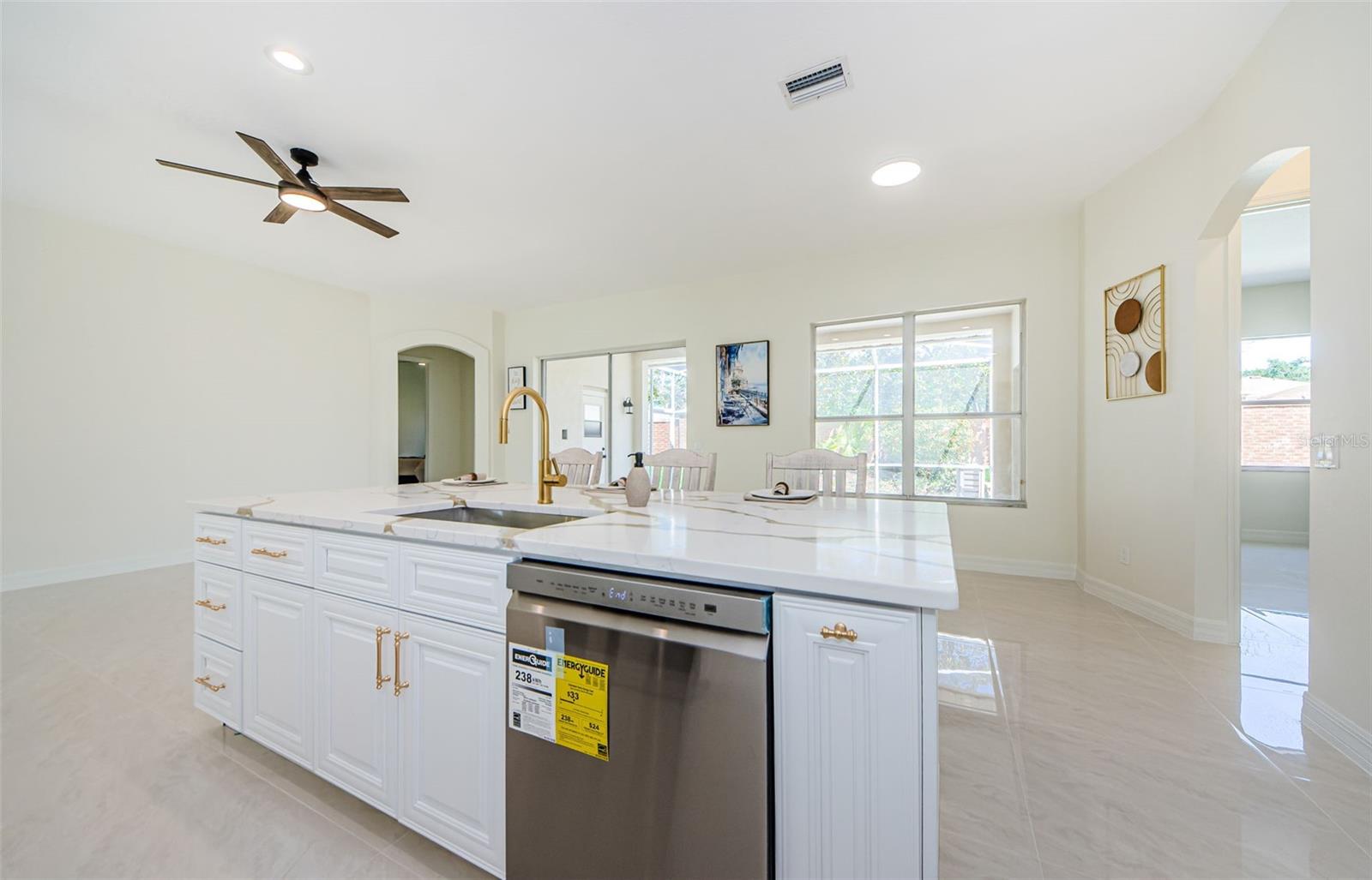 Listing photo id 22 for 8604 Herons Cove Place