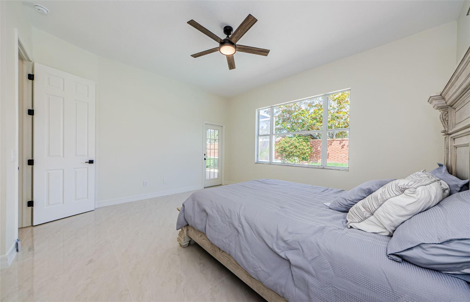 Listing photo id 27 for 8604 Herons Cove Place