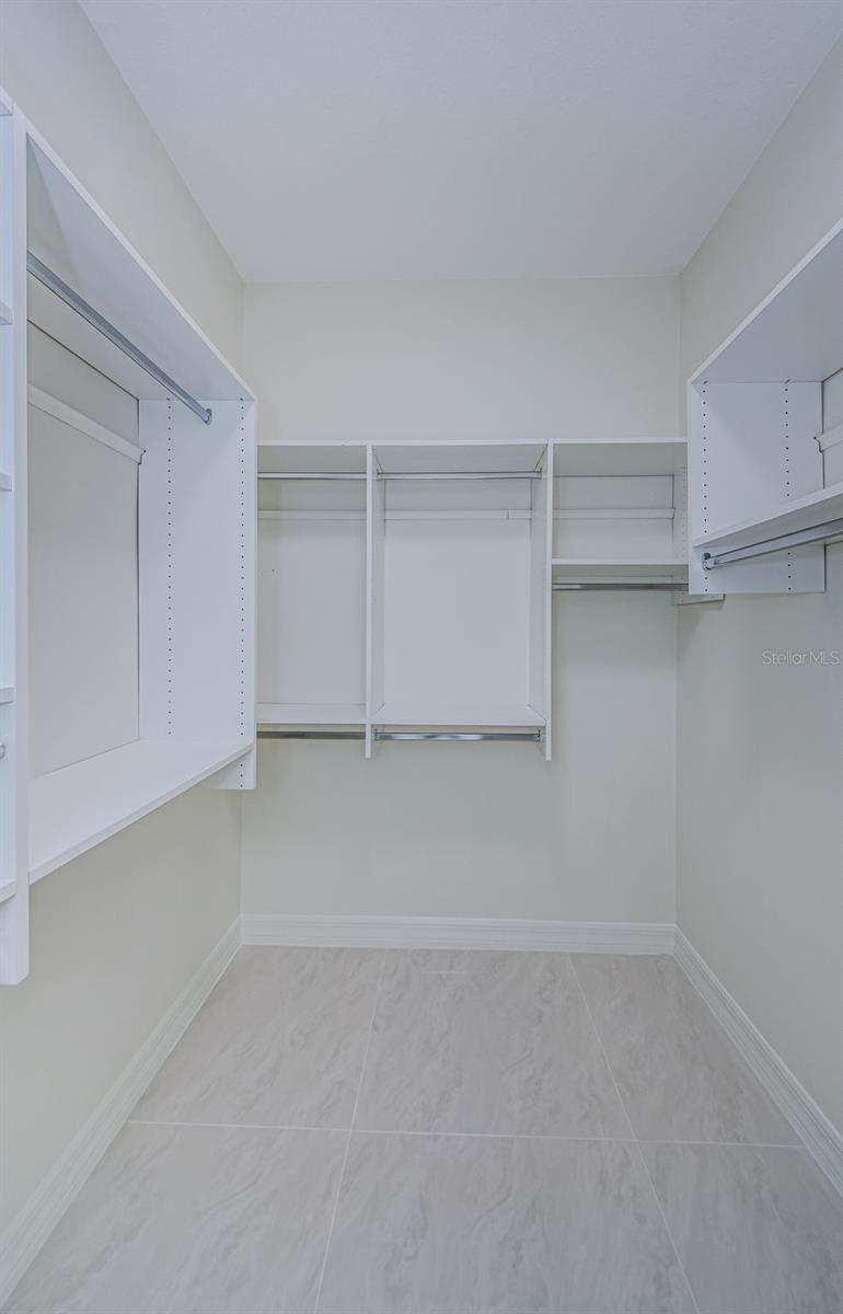 Listing photo id 32 for 8604 Herons Cove Place