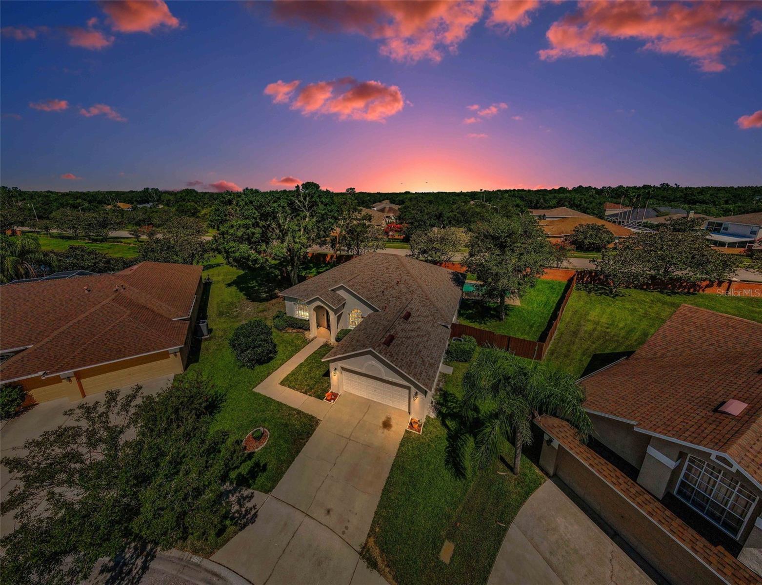 Listing photo id 2 for 8604 Herons Cove Place