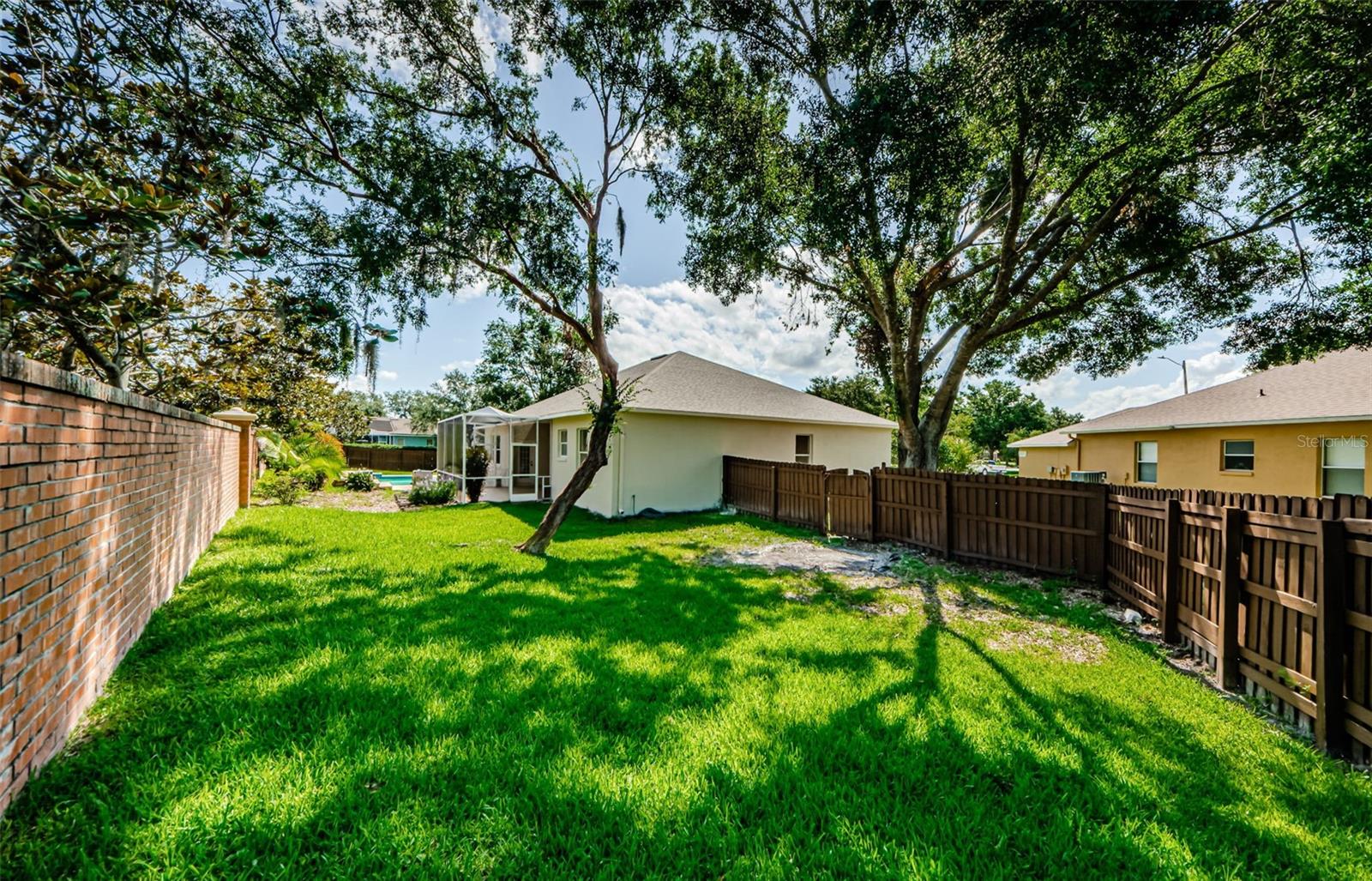 Listing photo id 50 for 8604 Herons Cove Place