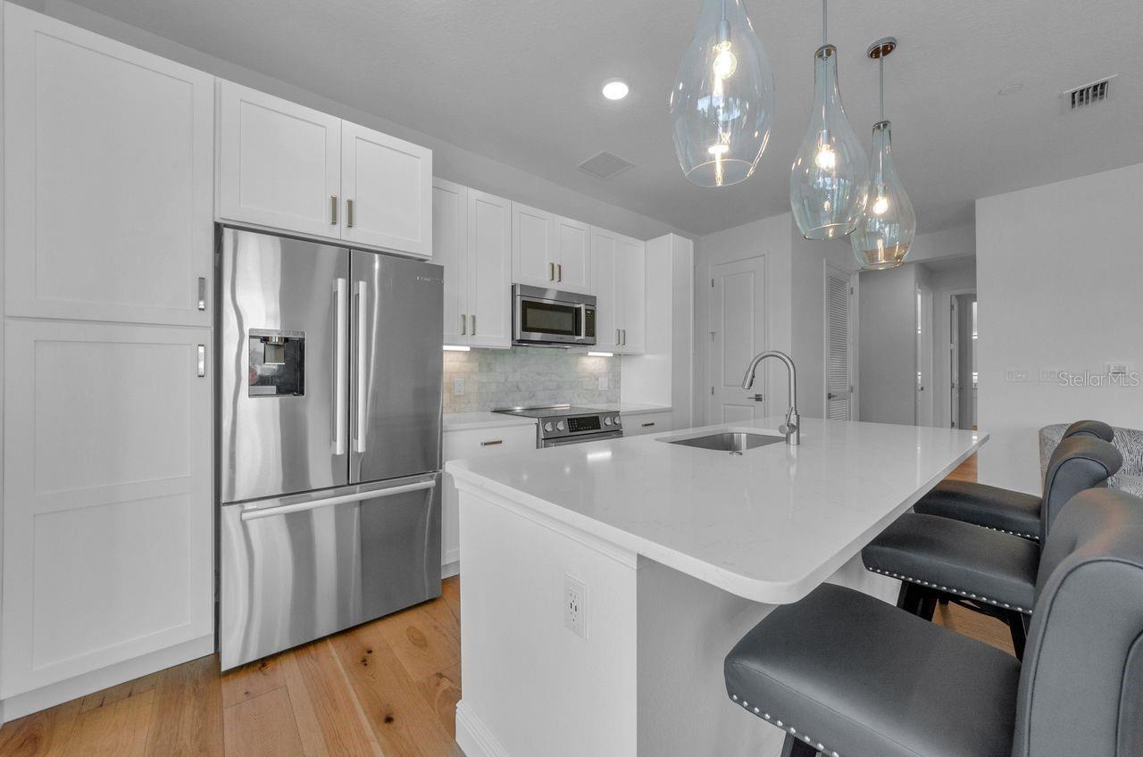 Image 16 of 61 For 600 3rd Avenue S 301