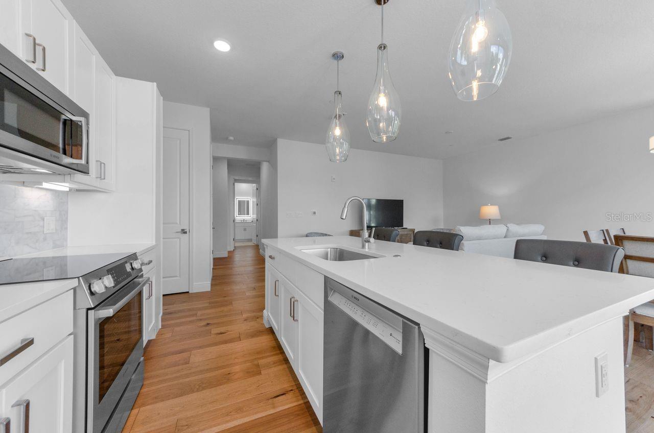 Image 17 of 61 For 600 3rd Avenue S 301