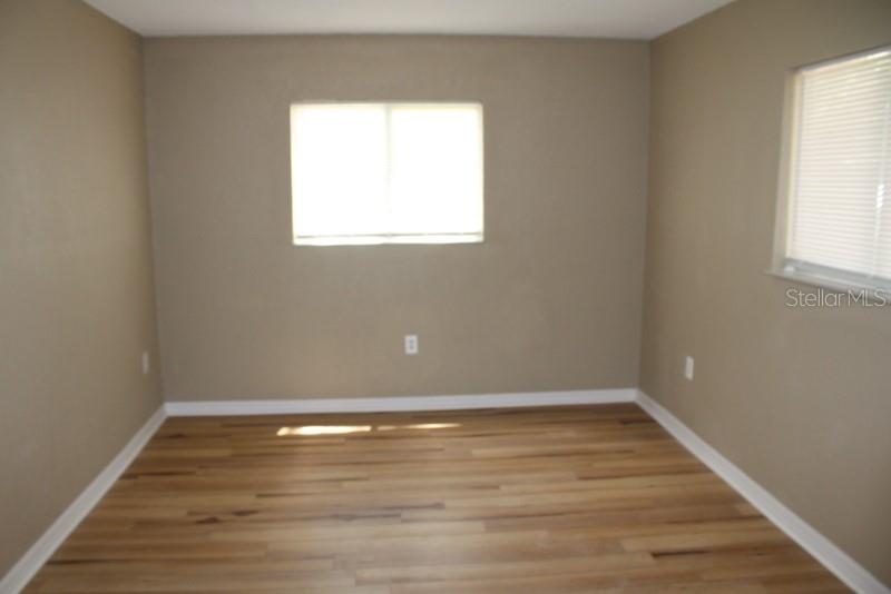 Image 5 of 10 For 208 Wilson Avenue