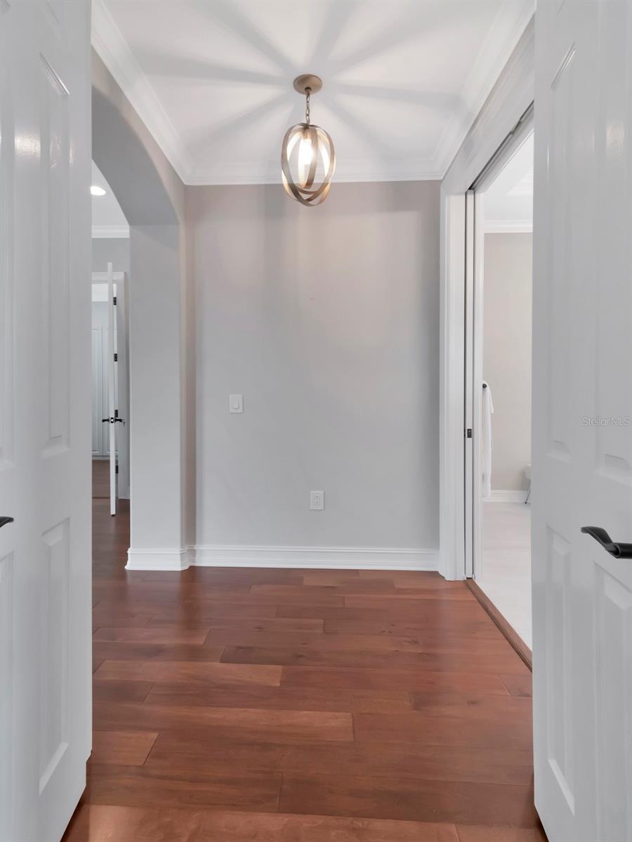 Image 34 of 97 For 4818 San Rafael Street