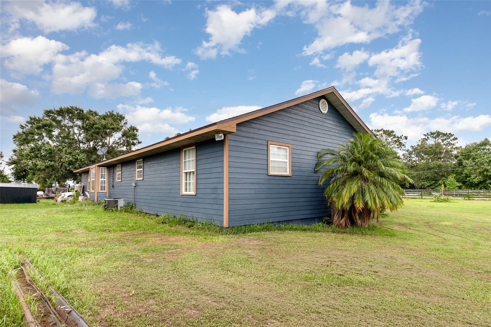 Image 18 of 26 For 2410 Thornton Road