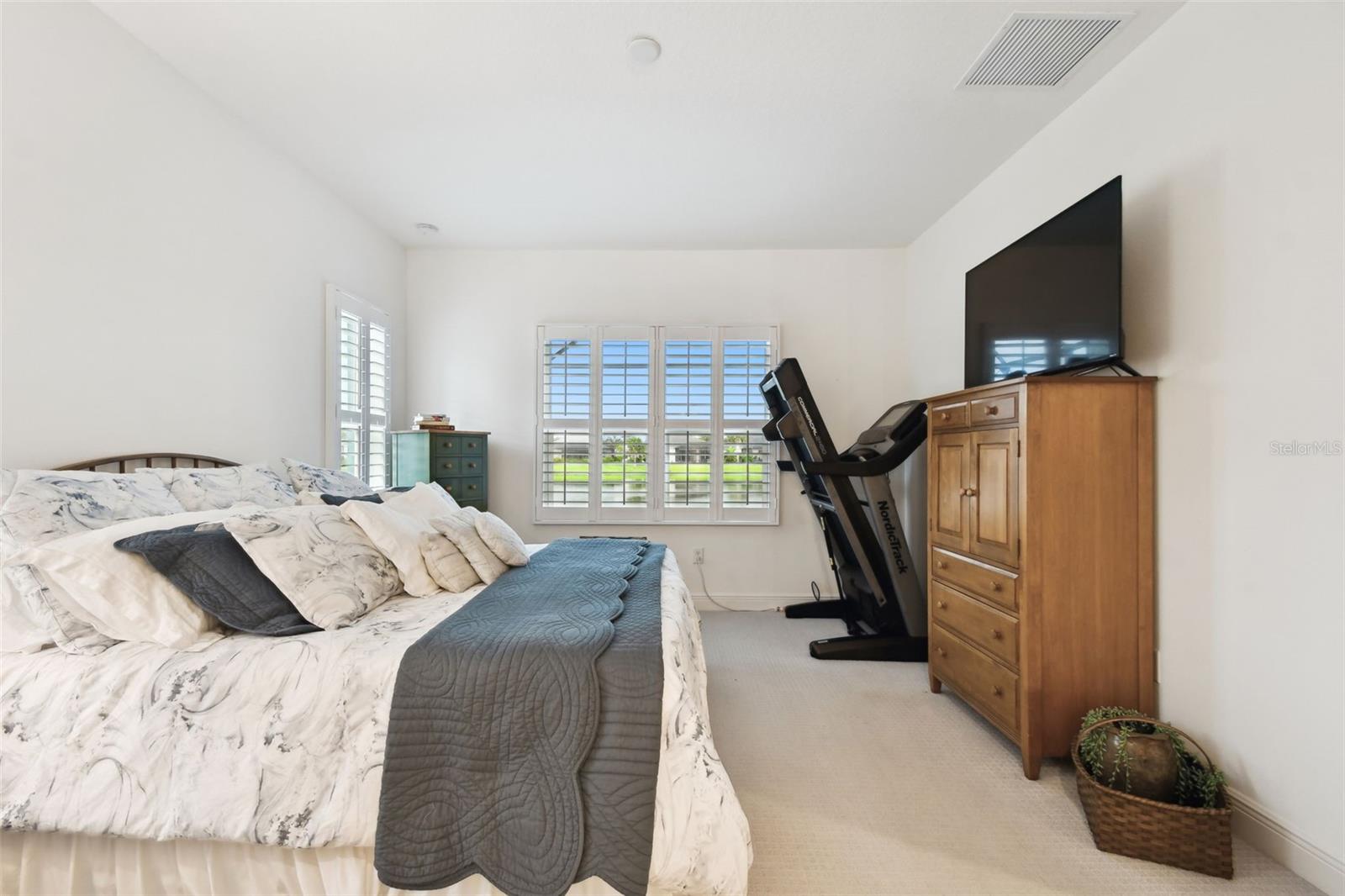 Image 34 of 100 For 3326 Woodmont Drive