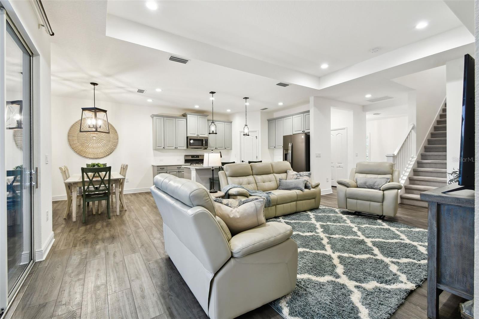 Image 41 of 100 For 3326 Woodmont Drive