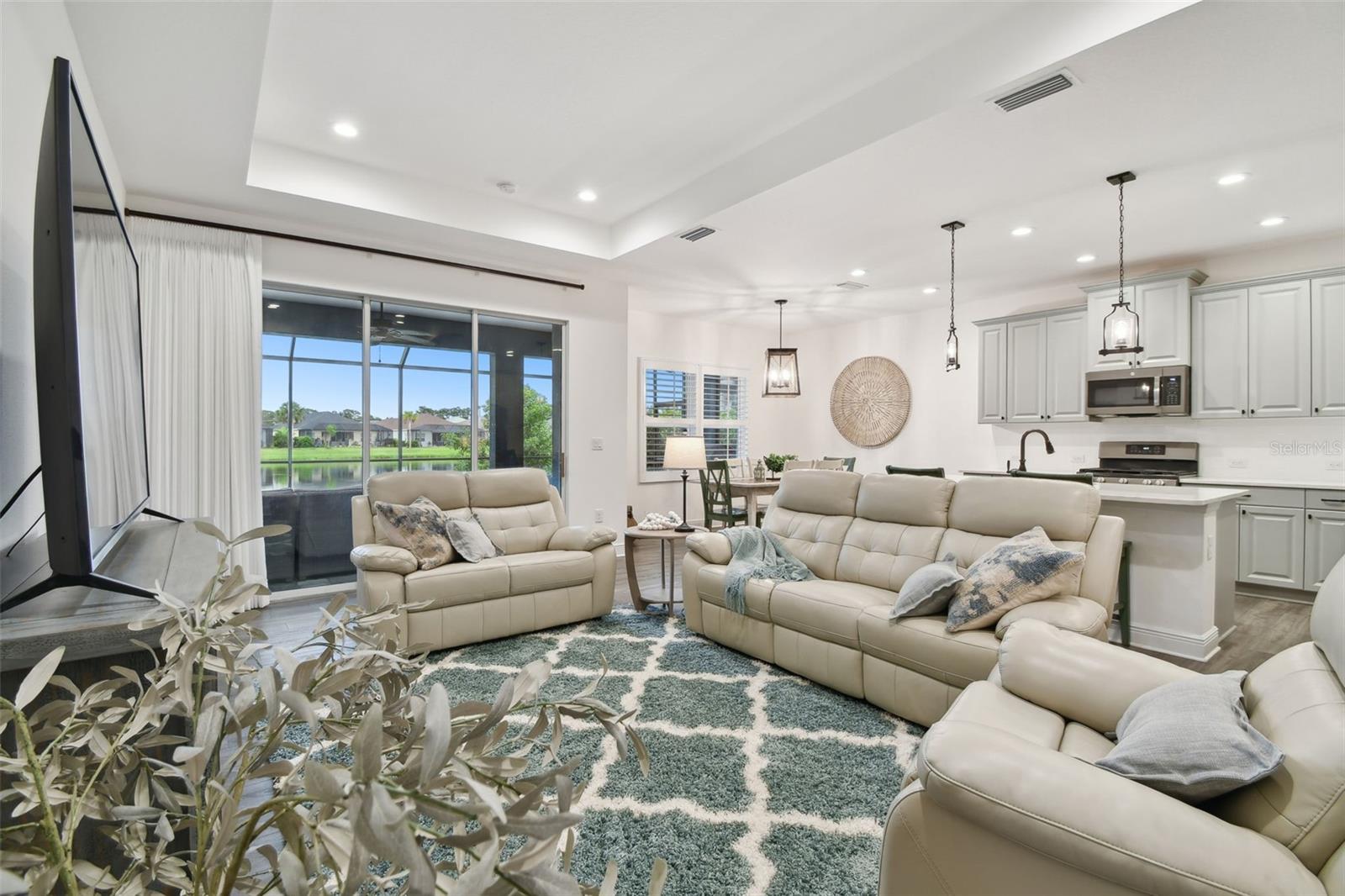 Image 58 of 100 For 3326 Woodmont Drive