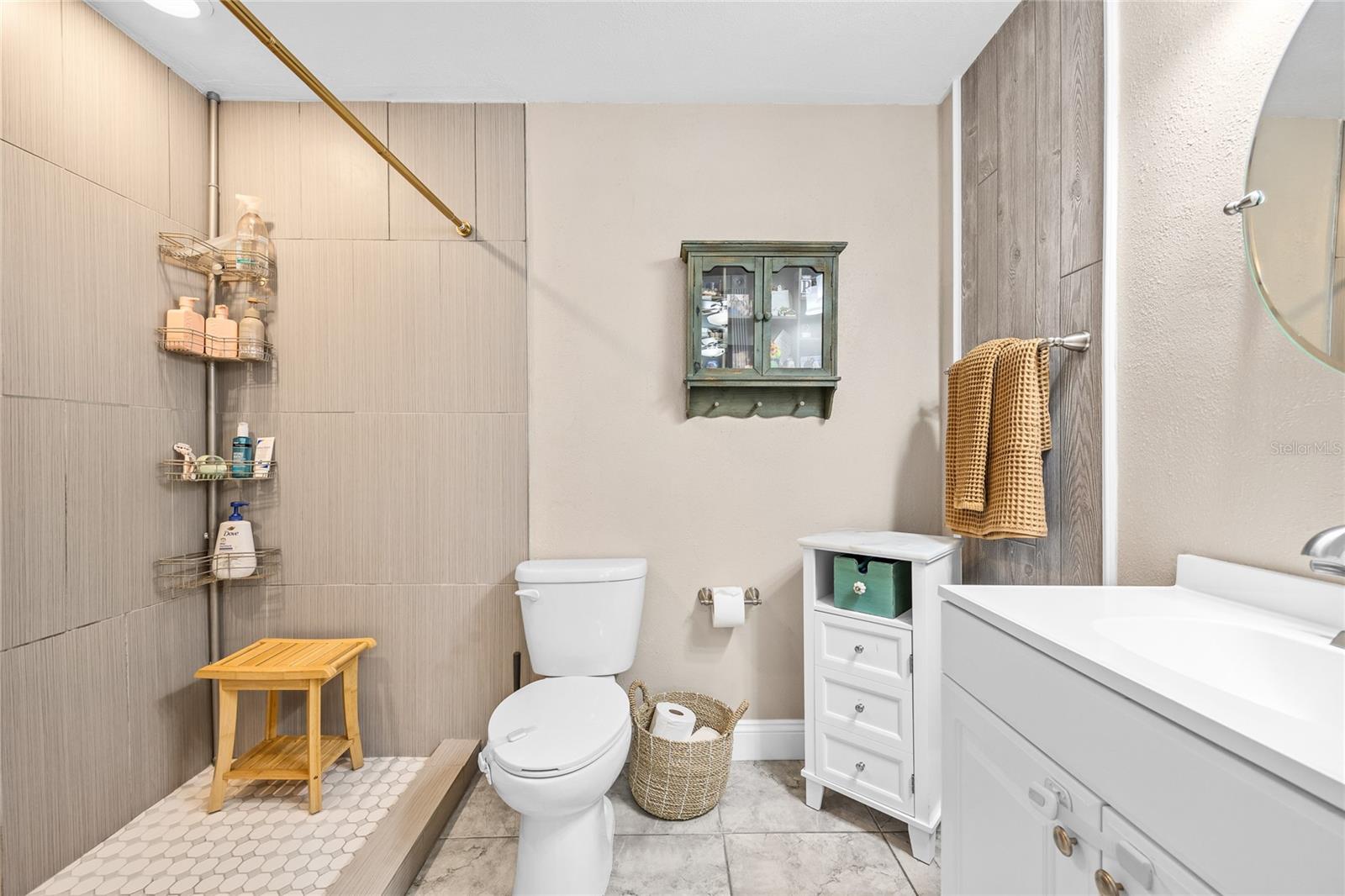 Image 13 of 39 For 400 53rd Street N